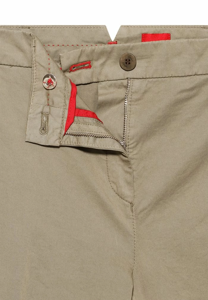 HUGO HECIA - Chino - Open Beige 6 HUGO HECIA - Chino - Open Beige – Image 6