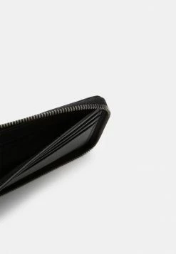 HUGO SUBWAY ZIP AROUND - Portefeuille - Black -Pas Cher Hugo Boutique 0dff99ac6f9b44a0bff53831e5b6ae2d