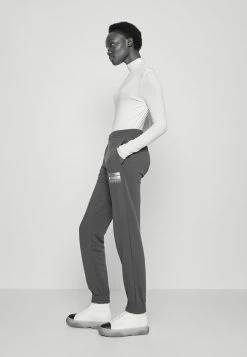 HUGO NAJOGGER - Pantalon De Survêtement - Medium Blue -Pas Cher Hugo Boutique 185dd9641c4e424f9340ca9e7cee6997