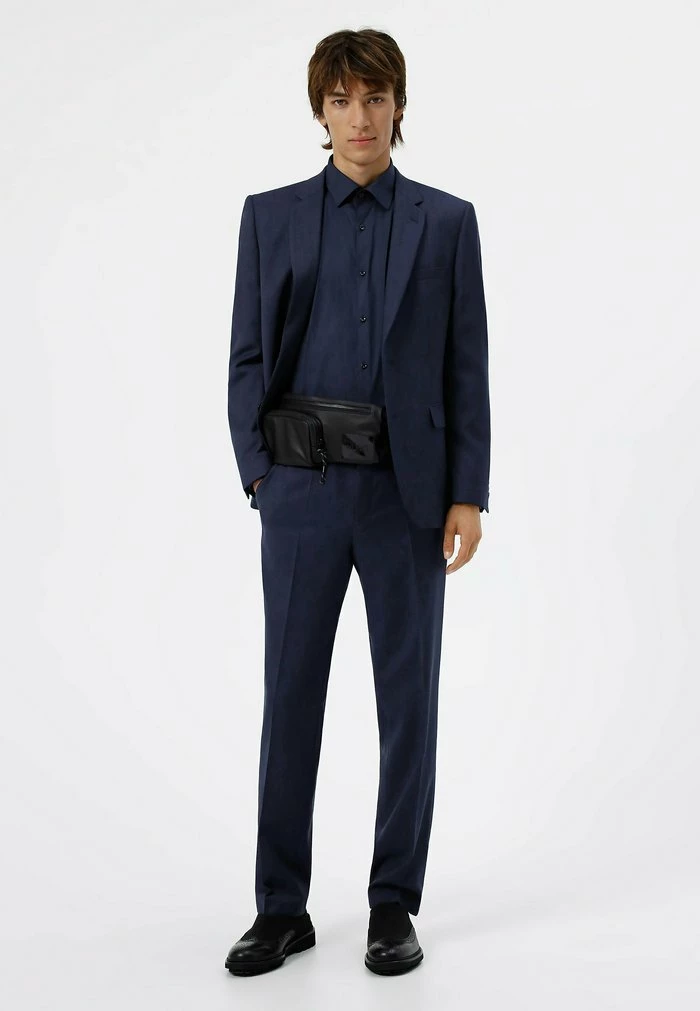 HUGO SIMMONS - Costume - Turquoise 1 HUGO SIMMONS - Costume - Turquoise