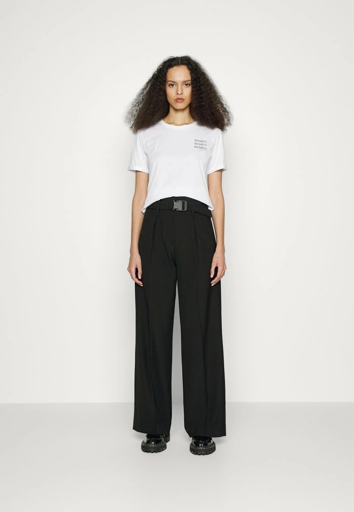 HUGO DIBIUSA - T-shirt Imprimé - Open Miscellaneous 2 HUGO DIBIUSA - T-shirt Imprimé - Open Miscellaneous – Image 2