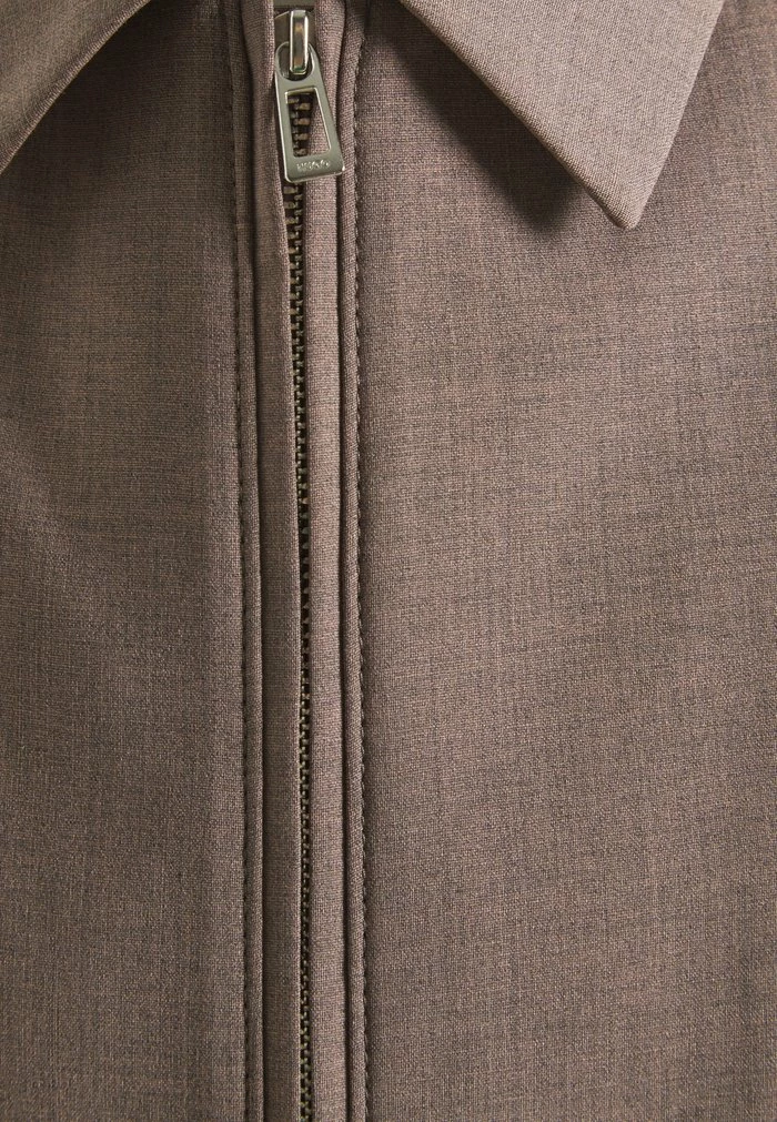 HUGO HELLIS - Veste Légère - Light/pastel Brown 3 HUGO HELLIS - Veste Légère - Light/pastel Brown – Image 3