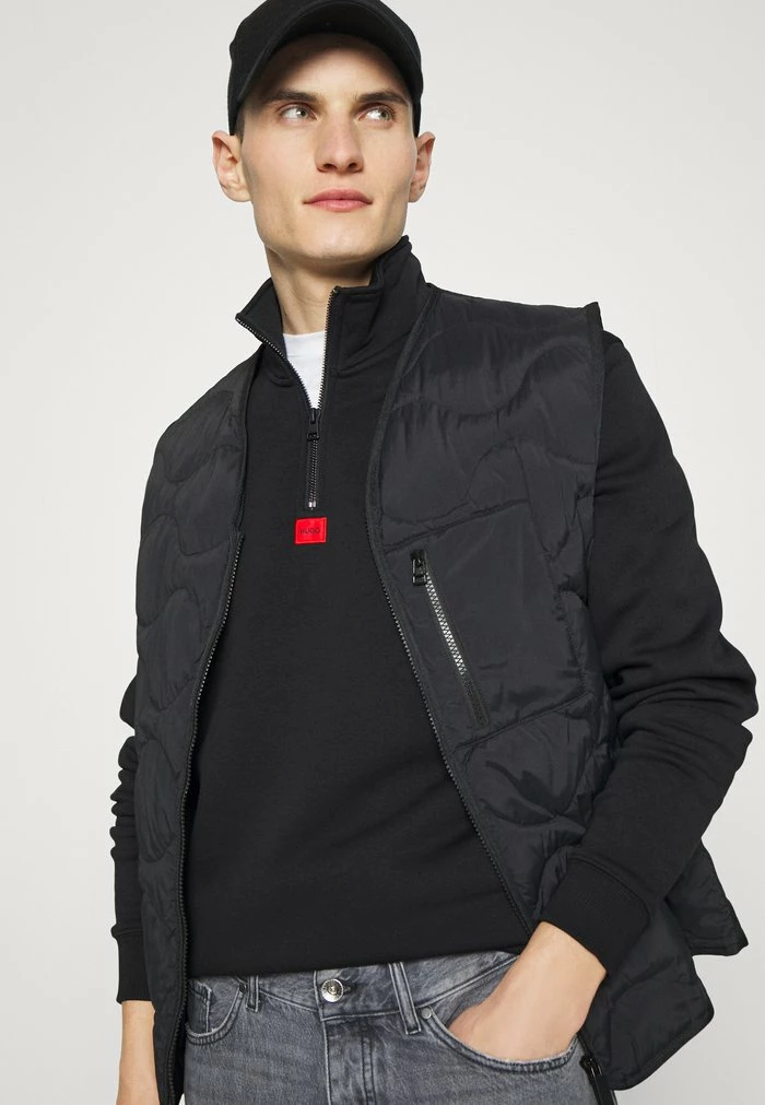 HUGO DURTON - Sweatshirt - Black 4 HUGO DURTON - Sweatshirt - Black – Image 4