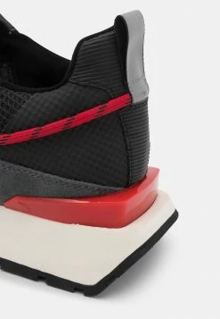 HUGO CUBITE RUNN - Baskets Basses - Black 11 HUGO CUBITE RUNN - Baskets Basses - Black -Pas Cher Hugo Boutique 3a0d7a9347c14d4a93f572d3c313a346