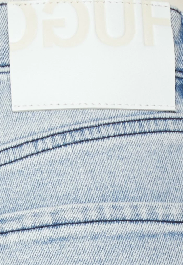 HUGO GAYANG - Jean Droit - Medium Blue 3 HUGO GAYANG - Jean Droit - Medium Blue – Image 3