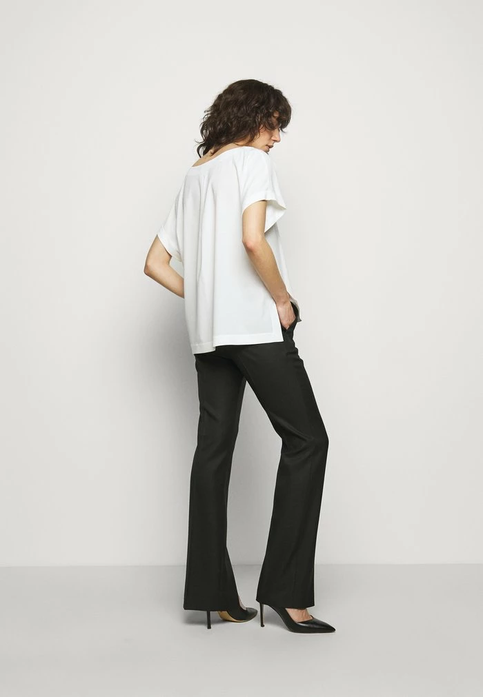 HUGO CAJESA - Blouse - Natural 3 HUGO CAJESA - Blouse - Natural – Image 3