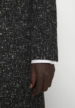 HUGO MALU - Manteau Court - Black -Pas Cher Hugo Boutique 4bd03eaeea2b4869b01081b888a244c3