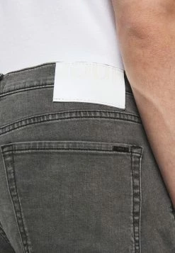 HUGO Jean Slim - Grey 10 HUGO Jean Slim - Grey -Pas Cher Hugo Boutique 4c02ec5b729d47c6b37da7707604444d