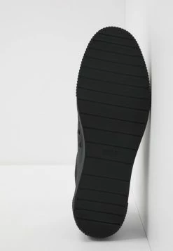 HUGO Baskets Basses - Black -Pas Cher Hugo Boutique 536a25369f7240169bbfd3b850d4ad97