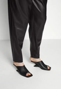 HUGO HERETA - Pantalon Classique - Black -Pas Cher Hugo Boutique 571749cecd894646a39295a72aa25b73