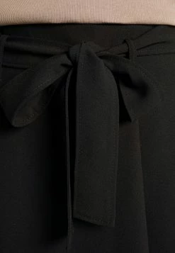 HUGO RANASTI - Minijupe - Black -Pas Cher Hugo Boutique 5d0a7068d8b740f79671f15f7513014b