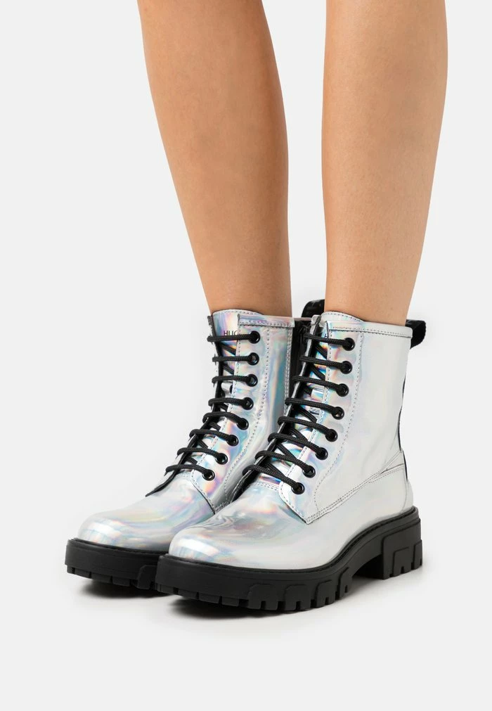 HUGO AXEL BOOTIE - Bottines à Lacets - Silver-coloured 1 HUGO AXEL BOOTIE - Bottines à Lacets - Silver-coloured