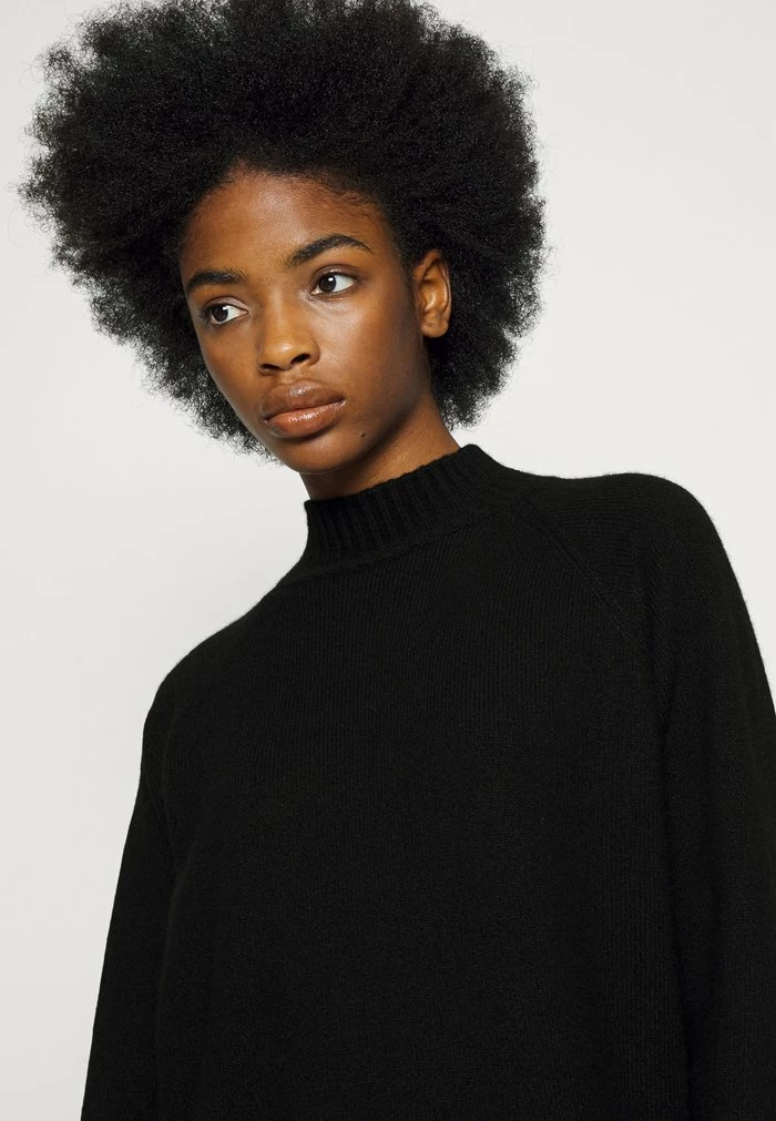 HUGO SOSONZ - Robe Pull - Black 5 HUGO SOSONZ - Robe Pull - Black – Image 5