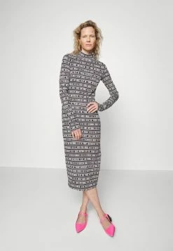 HUGO DJUANA - Robe Pull - Open Miscellaneous