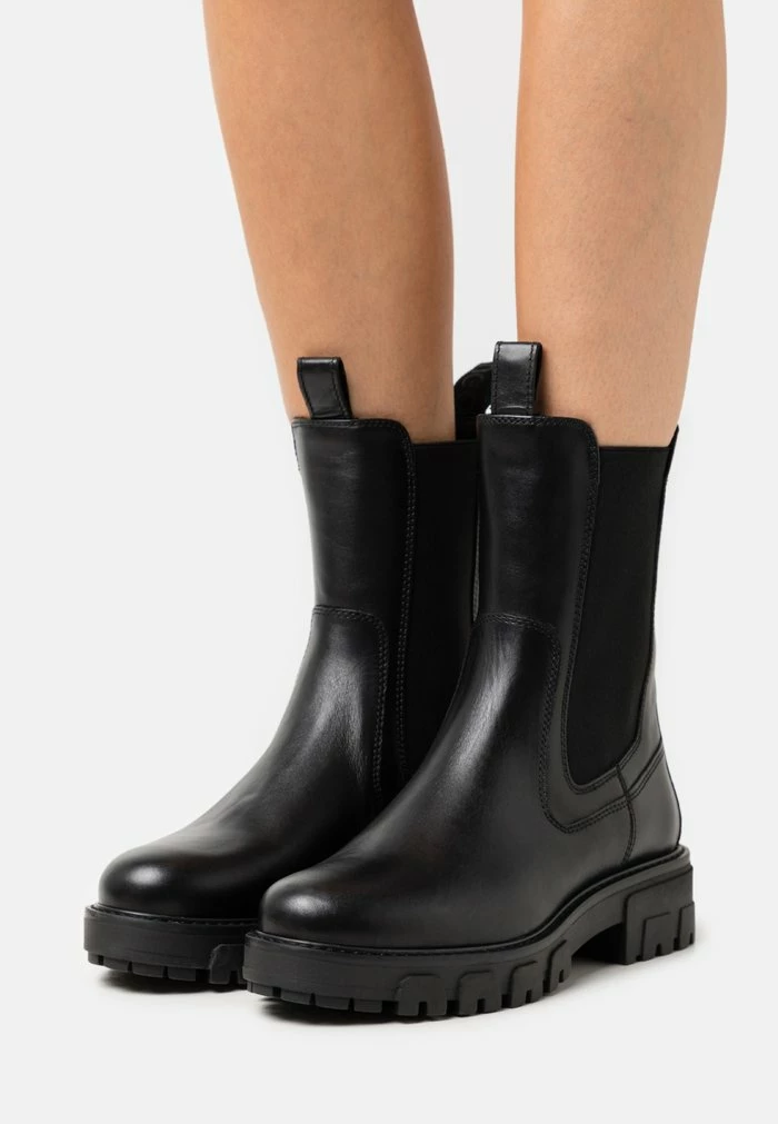 HUGO AXEL BOOTIE - Bottines - Black 1 HUGO AXEL BOOTIE - Bottines - Black