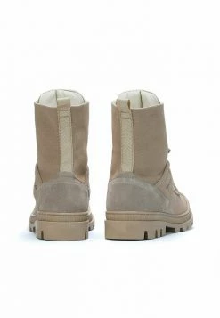 HUGO BUSTLER - Bottines à Lacets - Khaki -Pas Cher Hugo Boutique 7b16b90de6bf4963b46c4761a2e38f36