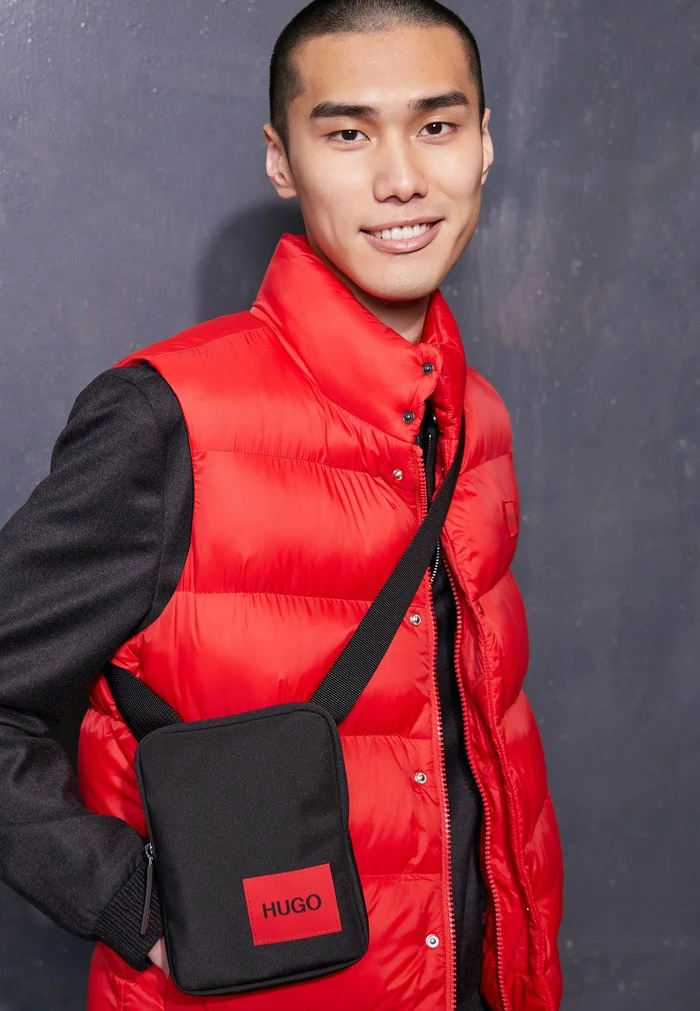 HUGO ETHON ZIP UNISEX - Sac Bandoulière - Black 5 HUGO ETHON ZIP UNISEX - Sac Bandoulière - Black – Image 5