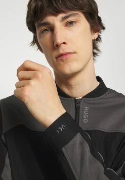 HUGO DARPI - Veste Légère - Black 11 HUGO DARPI - Veste Légère - Black -Pas Cher Hugo Boutique 9955b158f94844f3a5714e8ee2fe1ce9