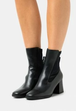 HUGO BOOTIE - Bottines - Black