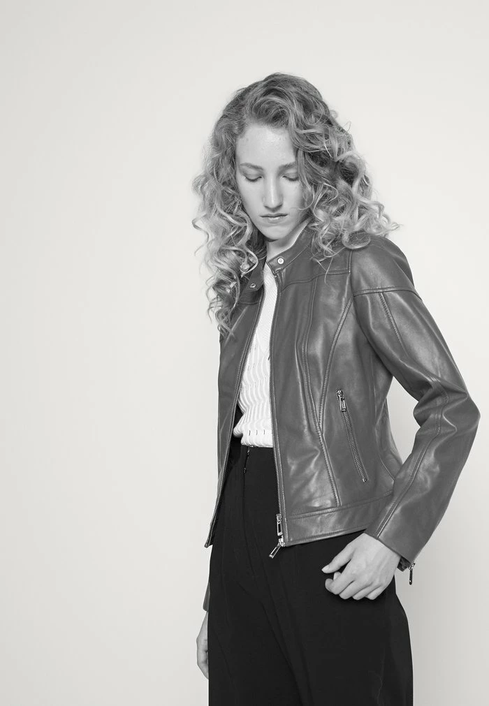 HUGO LASENA - Veste En Cuir - Open Red 4 HUGO LASENA - Veste En Cuir - Open Red – Image 4