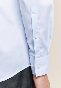 HUGO JASON - Chemise Classique - Light Blue 10 HUGO JASON - Chemise Classique - Light Blue -Pas Cher Hugo Boutique c34cace2af404bf281e22ea2070cd765