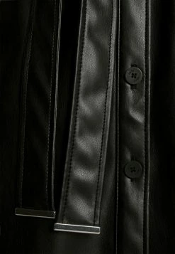 HUGO KAMILAS - Robe Chemise - Black 11 HUGO KAMILAS - Robe Chemise - Black -Pas Cher Hugo Boutique d1d09b3bec9642c6b9e3cb27ab34a76e