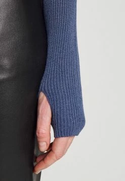 HUGO SUNESSA - Pullover - Medium Blue 15 HUGO SUNESSA - Pullover - Medium Blue -Pas Cher Hugo Boutique d322c1ec2a5841ffac185bdca97efcb6