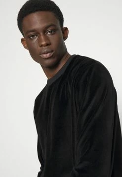 HUGO DELVETY - T-shirt à Manches Longues - Black -Pas Cher Hugo Boutique e10fabb74a2d4b6984889458bd322e30