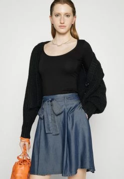 HUGO DETCHA - T-shirt à Manches Longues - Black -Pas Cher Hugo Boutique edb9d6b2bec849618fb3ef0e0b8899f0