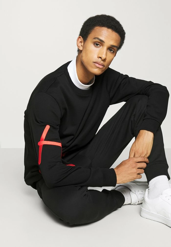 HUGO DOLLINS - Sweatshirt - Black 4 HUGO DOLLINS - Sweatshirt - Black – Image 4