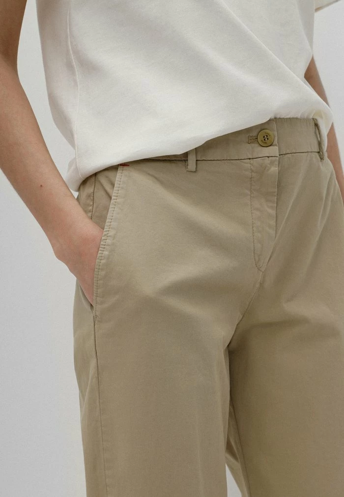 HUGO HECIA - Chino - Open Beige 4 HUGO HECIA - Chino - Open Beige – Image 4