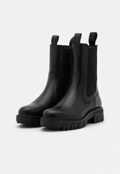 HUGO AXEL BOOTIE - Bottines - Black 9 HUGO AXEL BOOTIE - Bottines - Black -Pas Cher Hugo Boutique fb9eadaeb863428cb262feb1a0ef2046