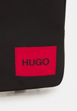 HUGO ETHON ZIP UNISEX - Sac Bandoulière - Black 11 HUGO ETHON ZIP UNISEX - Sac Bandoulière - Black -Pas Cher Hugo Boutique fc8b0aae744c4d4582e2404392b1cce0